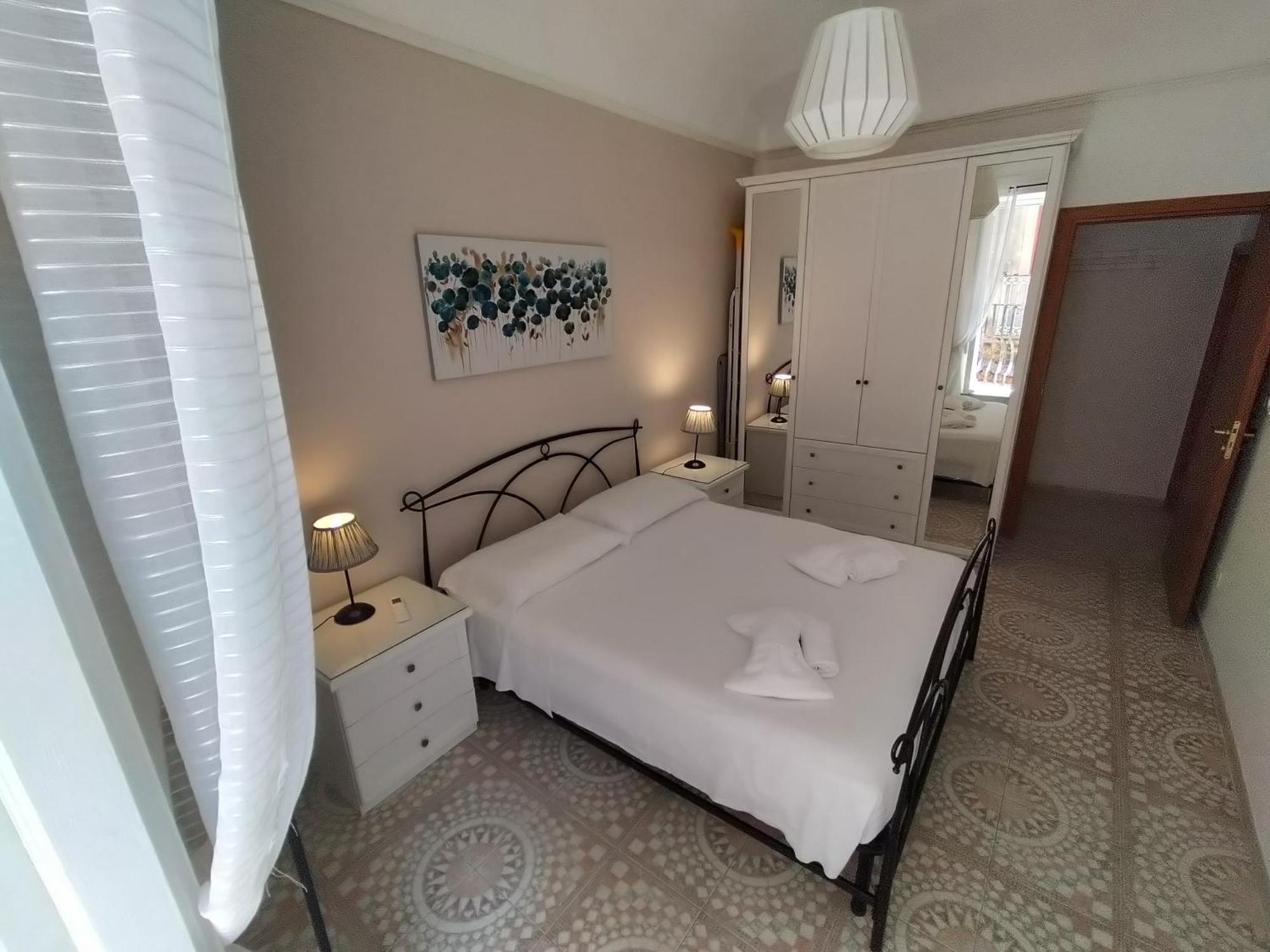Casa Barnaba Apartman Szirakúza Kültér fotó