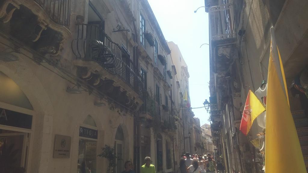 Casa Barnaba Apartman Szirakúza Kültér fotó