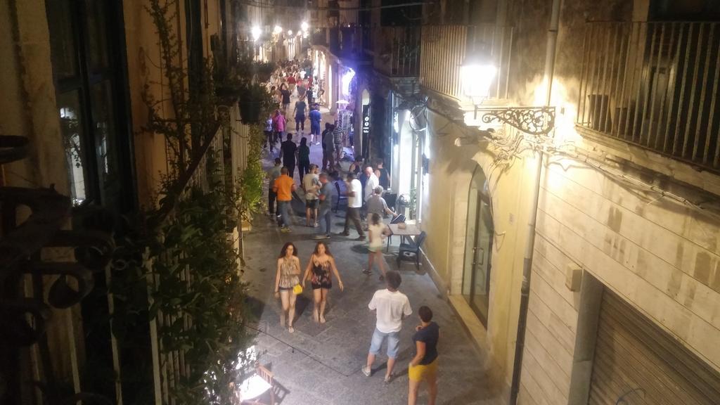 Casa Barnaba Apartman Szirakúza Kültér fotó